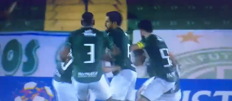 Atletas do Guarani trocam socos após vitória contra Novorizontino; vídeo