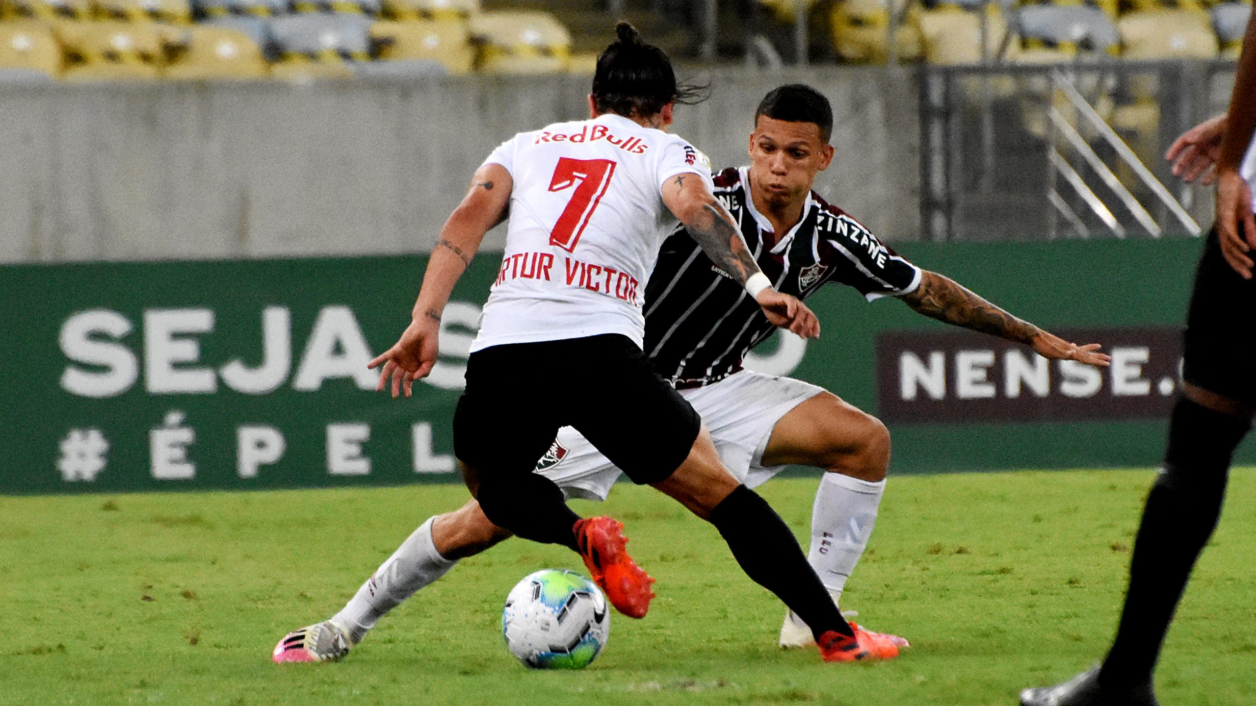Fluminense e Bragantino se enfrentam pela Copa do Brasil