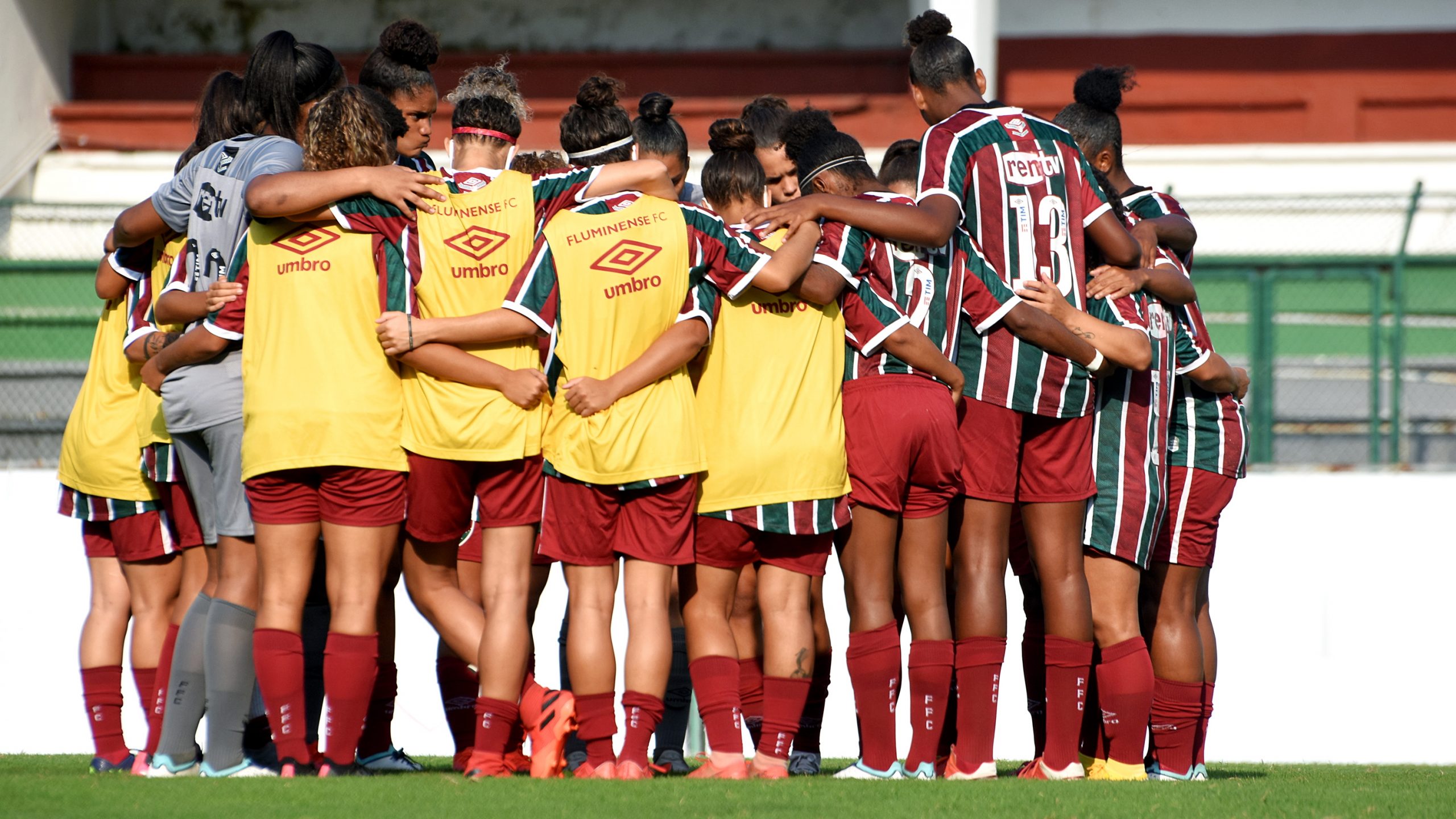 Fluminense e Estácio fecham parceria para futebol feminino