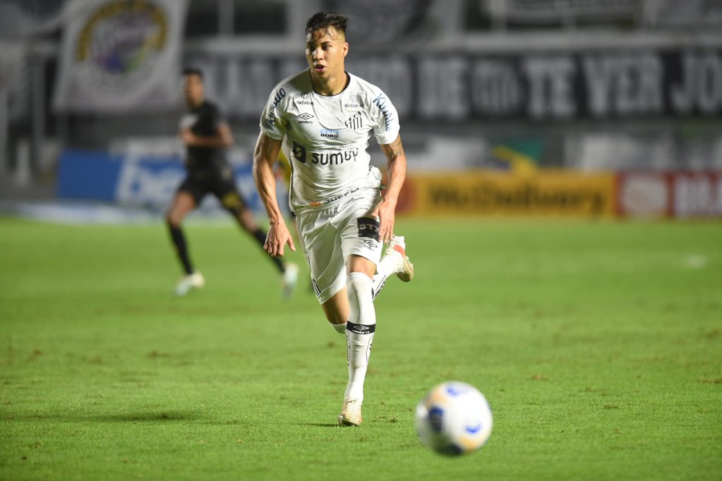 Kaio Jorge marcou na vitória do Santos