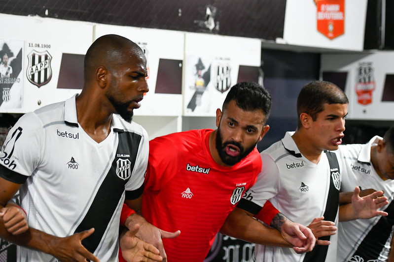 Ponte Preta fecha preparação para Dérbi 200 contra Guarani; veja time