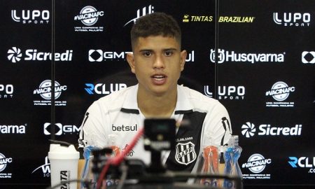 Ex-Botafogo, Kevin em êxito pela Ponte Preta: 'Sempre dar o melhor'