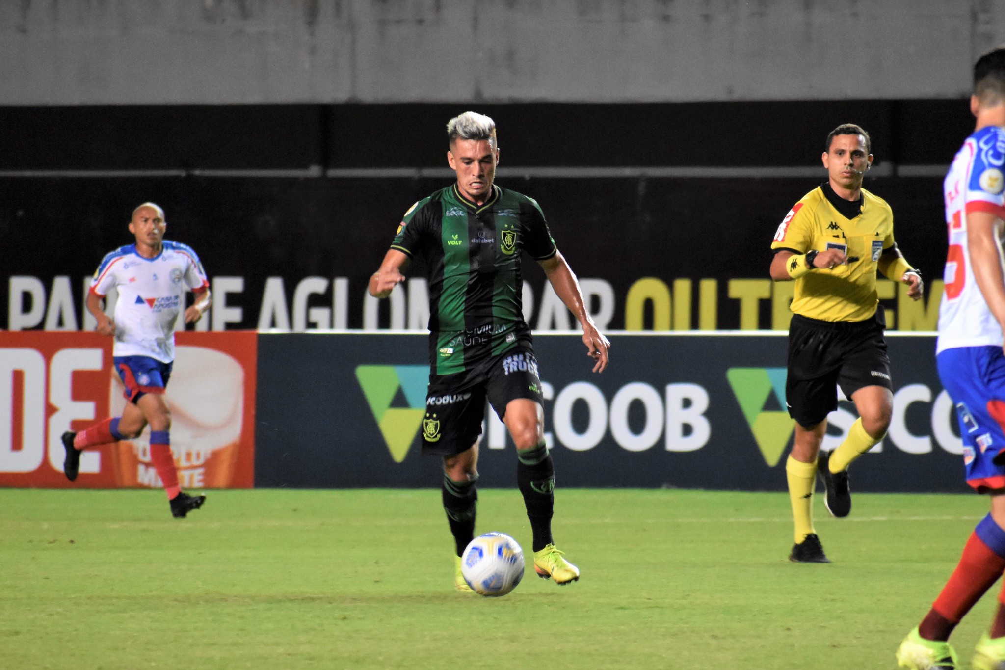 Atuações ENM: Juninho Valoura e Ribamar comandam vitória do América-MG contra o Bahia
