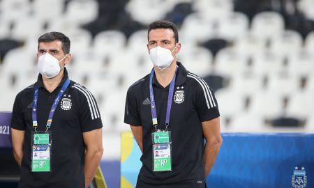Scaloni elogia jogadores da Argentina e disse que empate com Chile não preocupa: 'Eles tiveram o pênalti e nada mais'