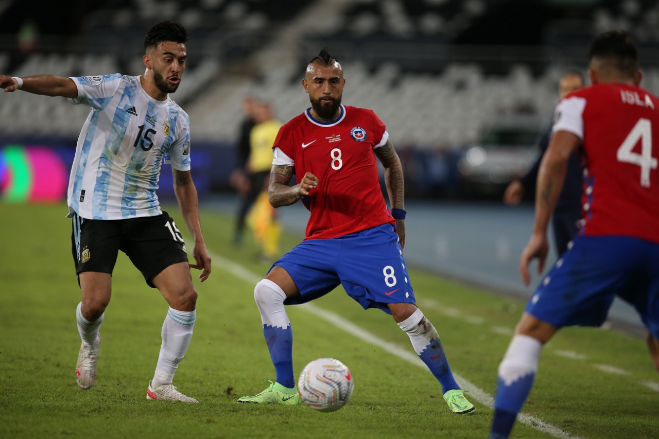 Após empate com Argentina, Vidal fala sobre novo esquema de jogo do Chile e expectativa de fazer 'uma bela Copa América'