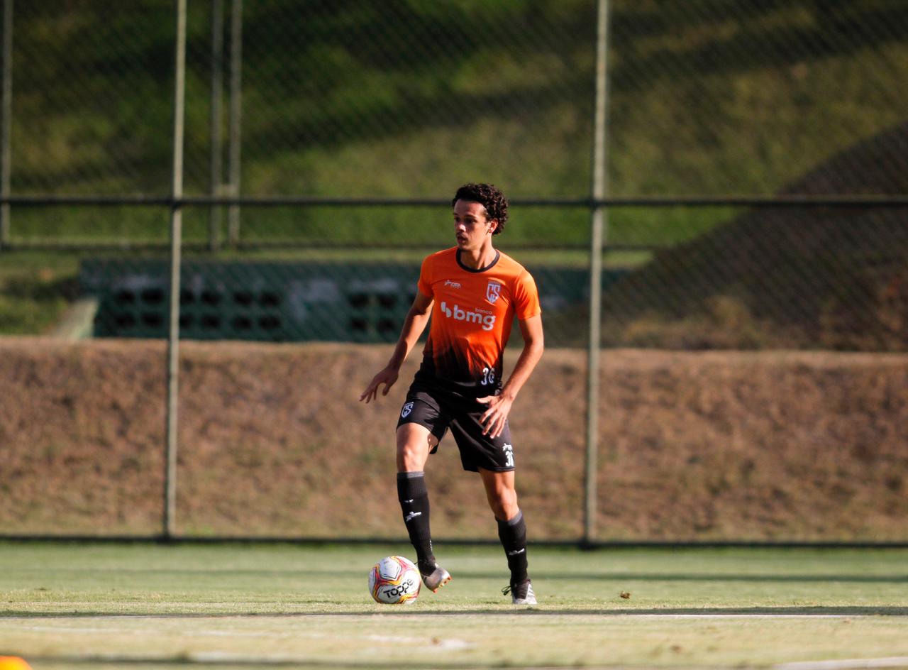 Destaque do Coimbra Sub-20 no início da temporada, Davi garante empenho para conquista do título do Campeonato Mineiro: ‘É o nosso objetivo final’