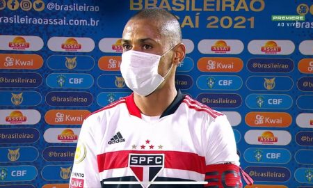 Bruno Alves fala após lance envolvendo Nestor: ' Para mim não foi expulsão'