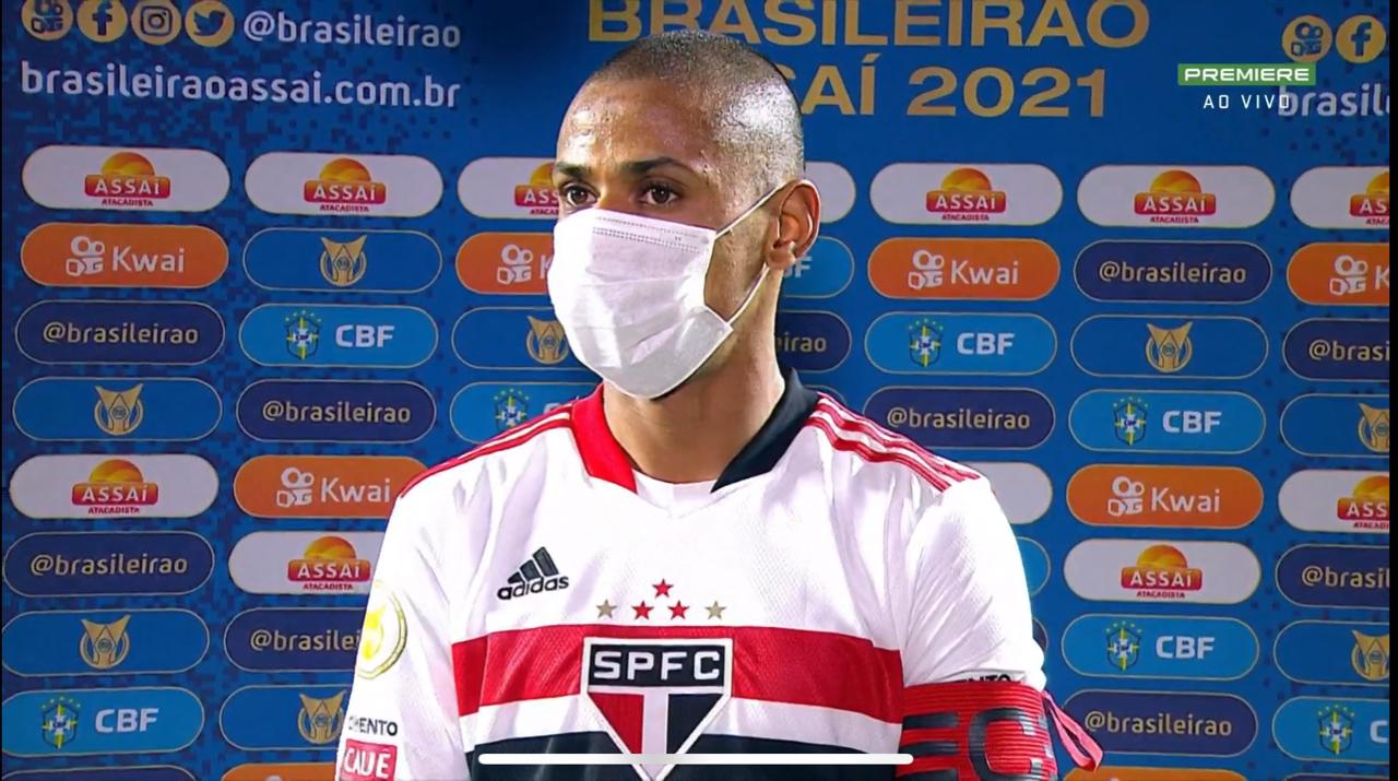 Bruno Alves fala após lance envolvendo Nestor: ' Para mim não foi expulsão'