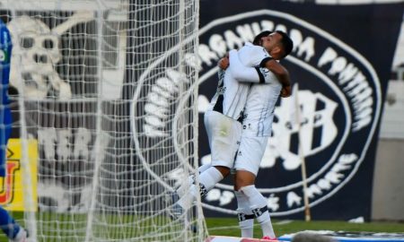 Ponte Preta encerra jejum, supera CSA e vence a primeira na Série B