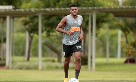 Em clima de despedida no Corinthians, Jemerson mantém conversas com Atlético-MG