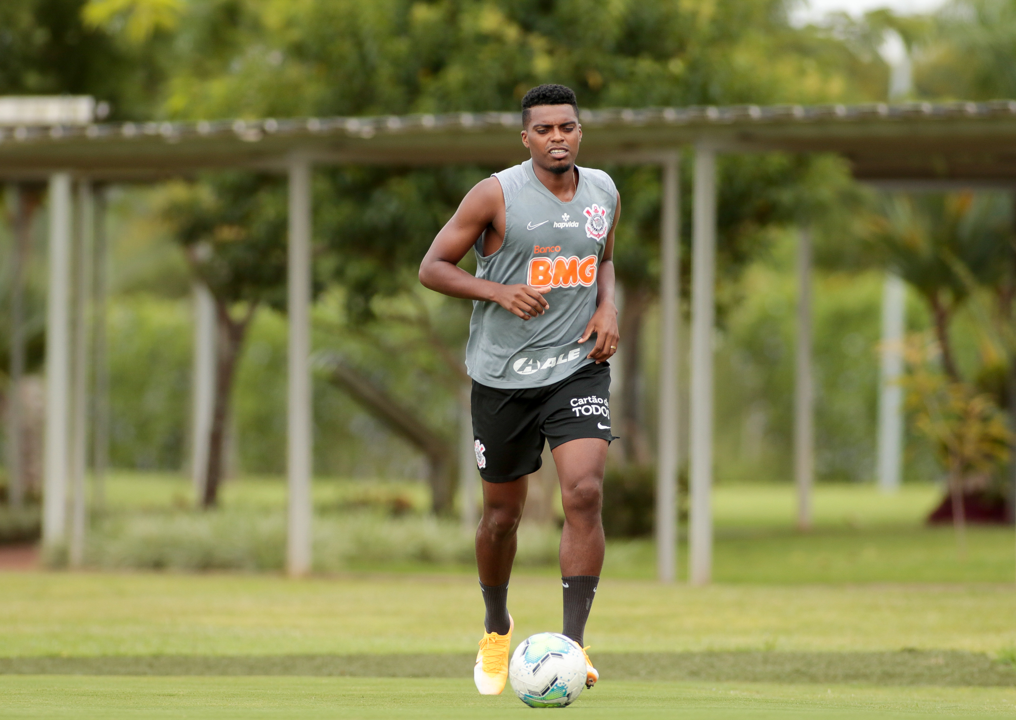 Em clima de despedida no Corinthians, Jemerson mantém conversas com Atlético-MG
