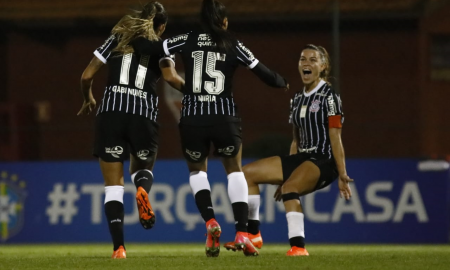 Corinthians vence São Paulo e reassume a liderança do Brasileirão Feminino