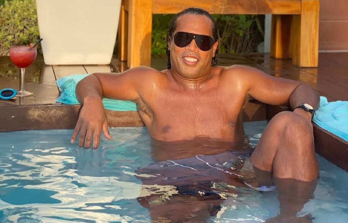 Ronaldinho, ex-Atlético-MG, pode ser preso por não pagar pensão à ex-noiva