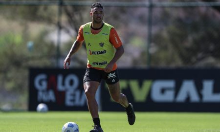 'De volta à casa', Nathan Silva se vê mais maduro para ajudar o Atlético-MG