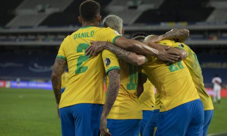 Com placar magro, Brasil supera Peru e é finalista da Copa América