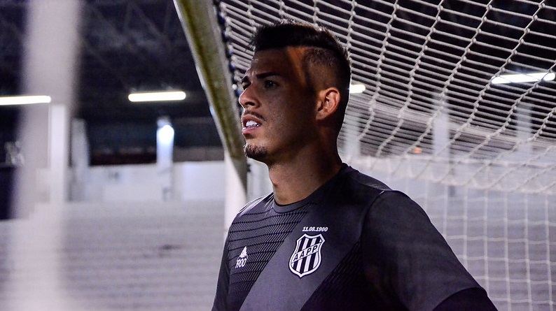 Ivan volta após quase nove meses e é decisivo em empate da Ponte Preta