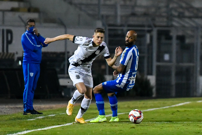 Richard cita estratégia para Ponte contra Náutico: 'Colocar nosso futebol'