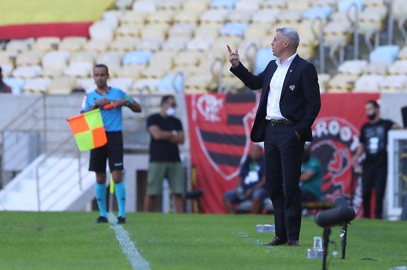 Após goleada, Crespo diz: 'resultado não retrata o que realmente foi a partida do São Paulo'; confira
