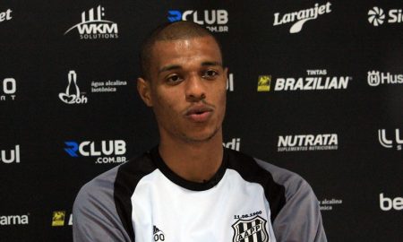 Lucas Cândido revela se tem condições de atuar 90 minutos pela Ponte