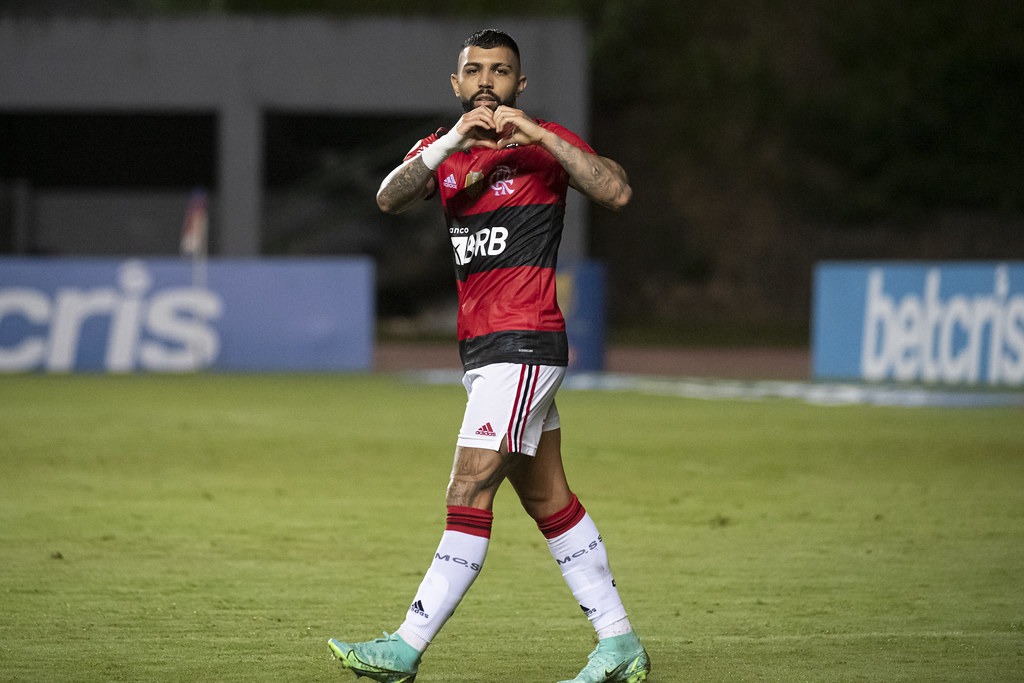 Atuações ENM: Flamengo goleia o Bahia em Pituaçu; veja notas