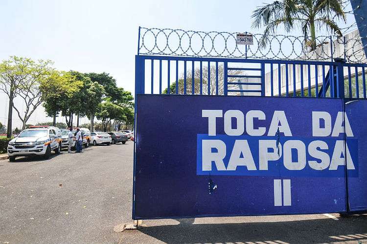 Cruzeiro invasão Toca da Raposa torcida organizada // Foto: Leandro Couri/EM/D.A Press
