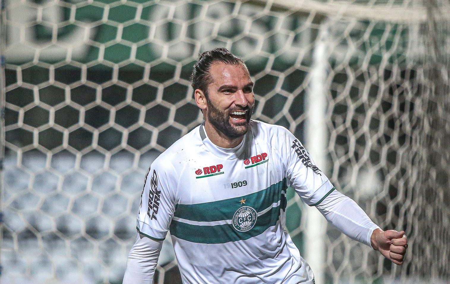 Léo Gamalho Cruzeiro // Foto: Coritiba/Divulgação