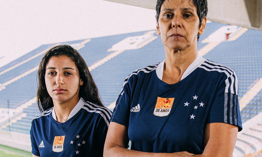 Camisa Internacional 30 Anos da Copa Adidas Feminina - Camisa de