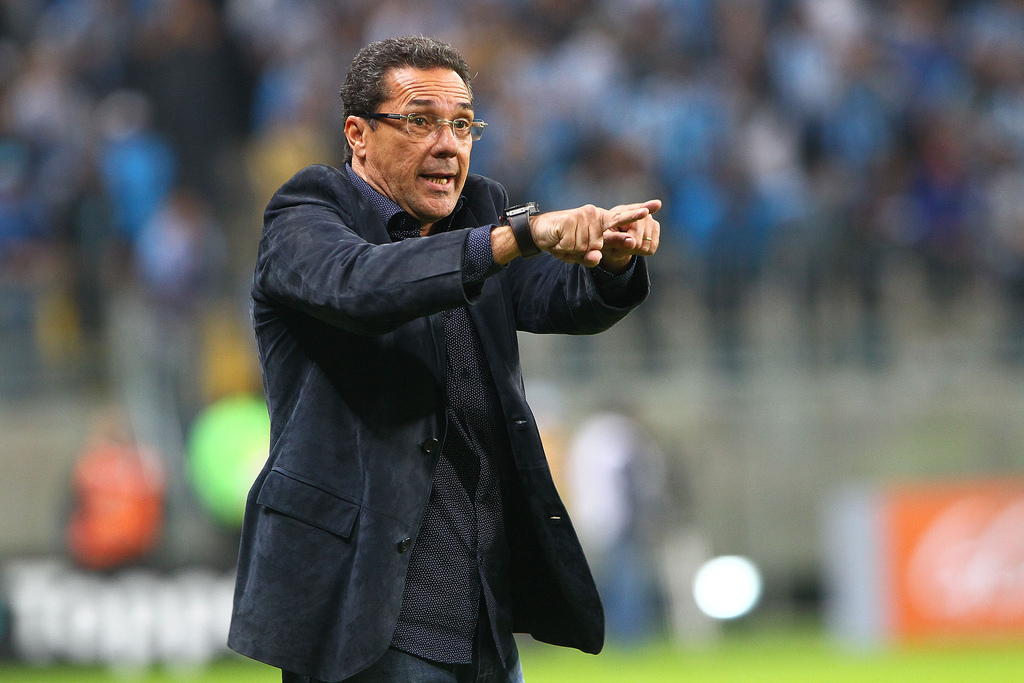 Especulado no Cruzeiro, Vanderlei Luxemburgo tem longo histórico no clube; relembre passagens