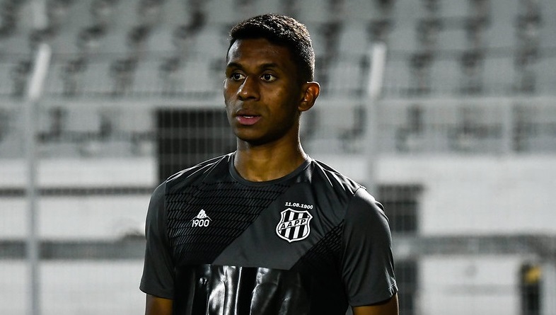 Expulso em Maceió, Cleylton desfalca Ponte Preta contra o Botafogo