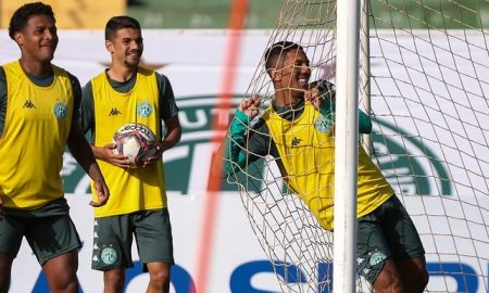 Guarani completa um turno na Série B sem repetir escalação; veja motivos