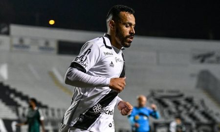 Moisés tem participação direta em 37% dos gols da Ponte Preta em 2021