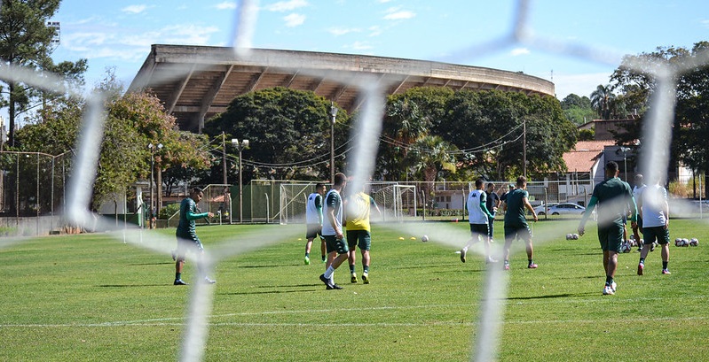 Focado em vaga no G4, Guarani abre sequência como visitante na Série B