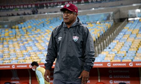 Técnico Roger Machado mostra esperanças no Fluminense em coletiva