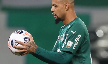 Felipe Melo provoca Crespo após eliminação na Libertadores