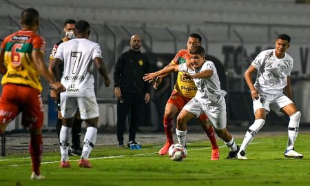 Ivan decide, e Ponte Preta fica sem sofrer gol após nove jogos na Série B