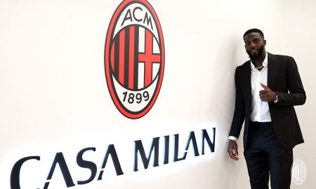 Milan anuncia a contratação empréstimo de Tiémoué Bakayoko, do Chelsea
