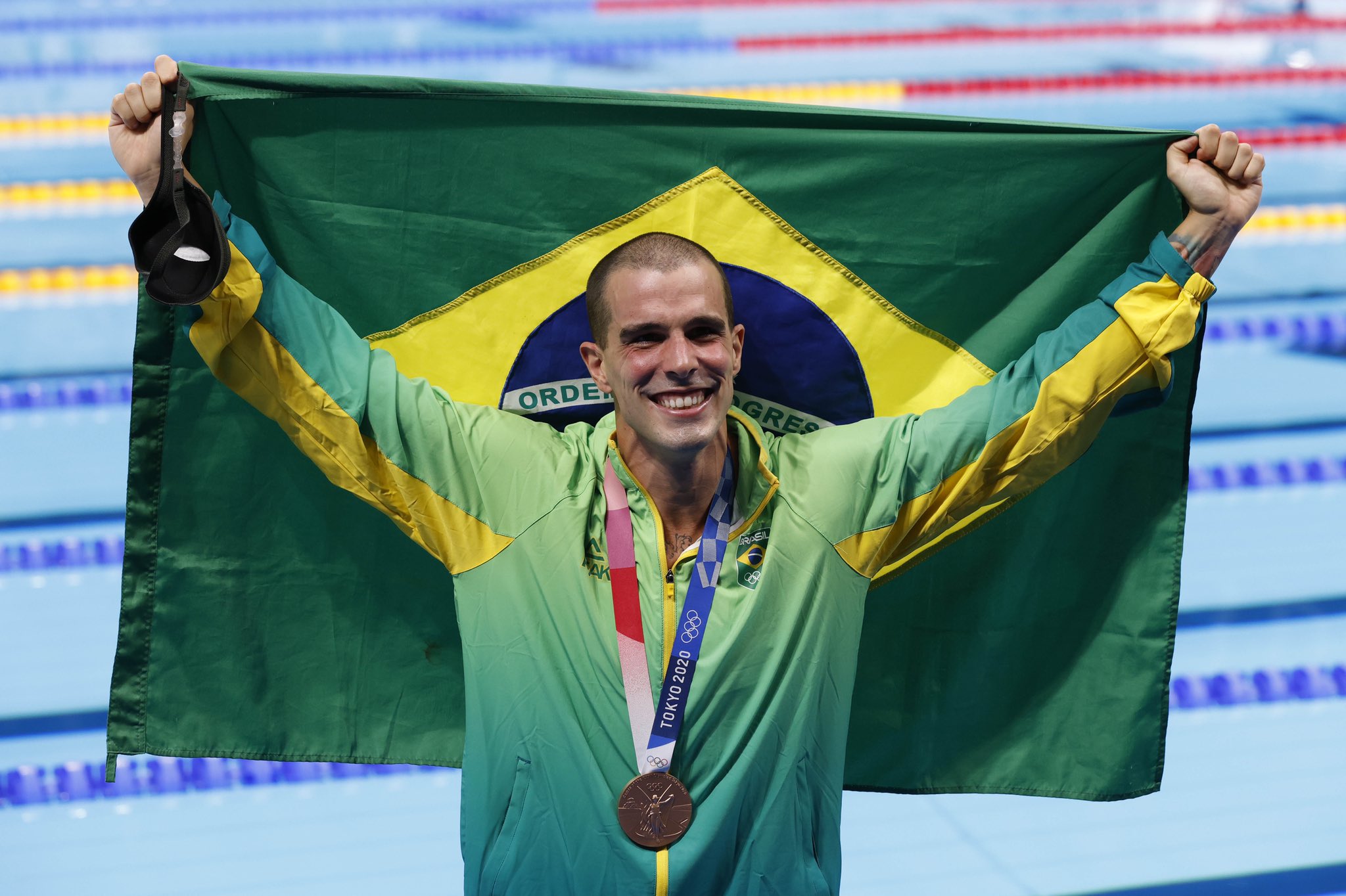 Bruno Fratus conquista o bronze nos 50m livre, em Tóquio
