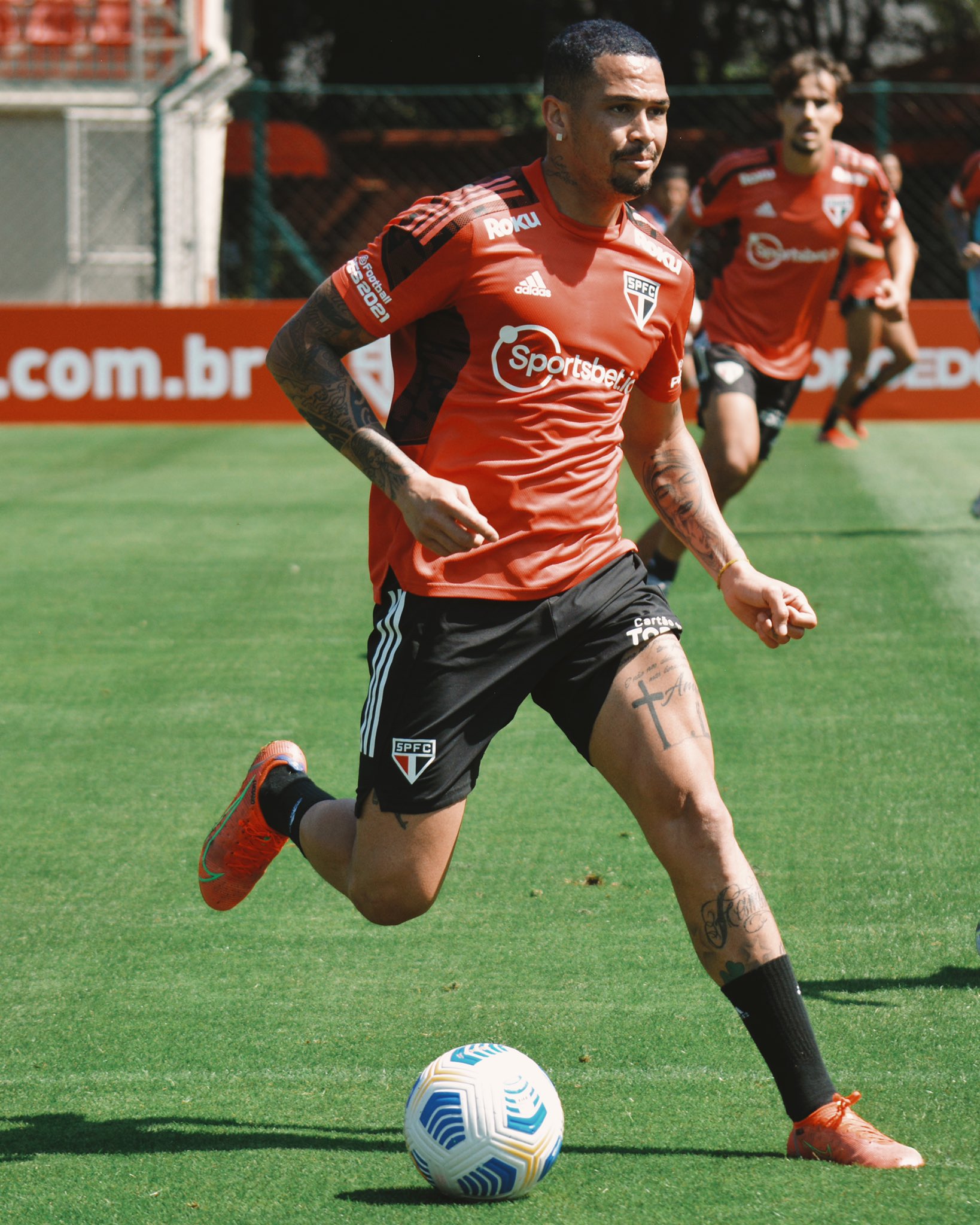 Luciano, em treino do São Paulo