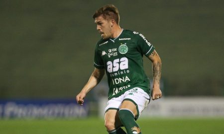 On fire, Júlio César dobra gols em quatro jogos e ganha força no Guarani