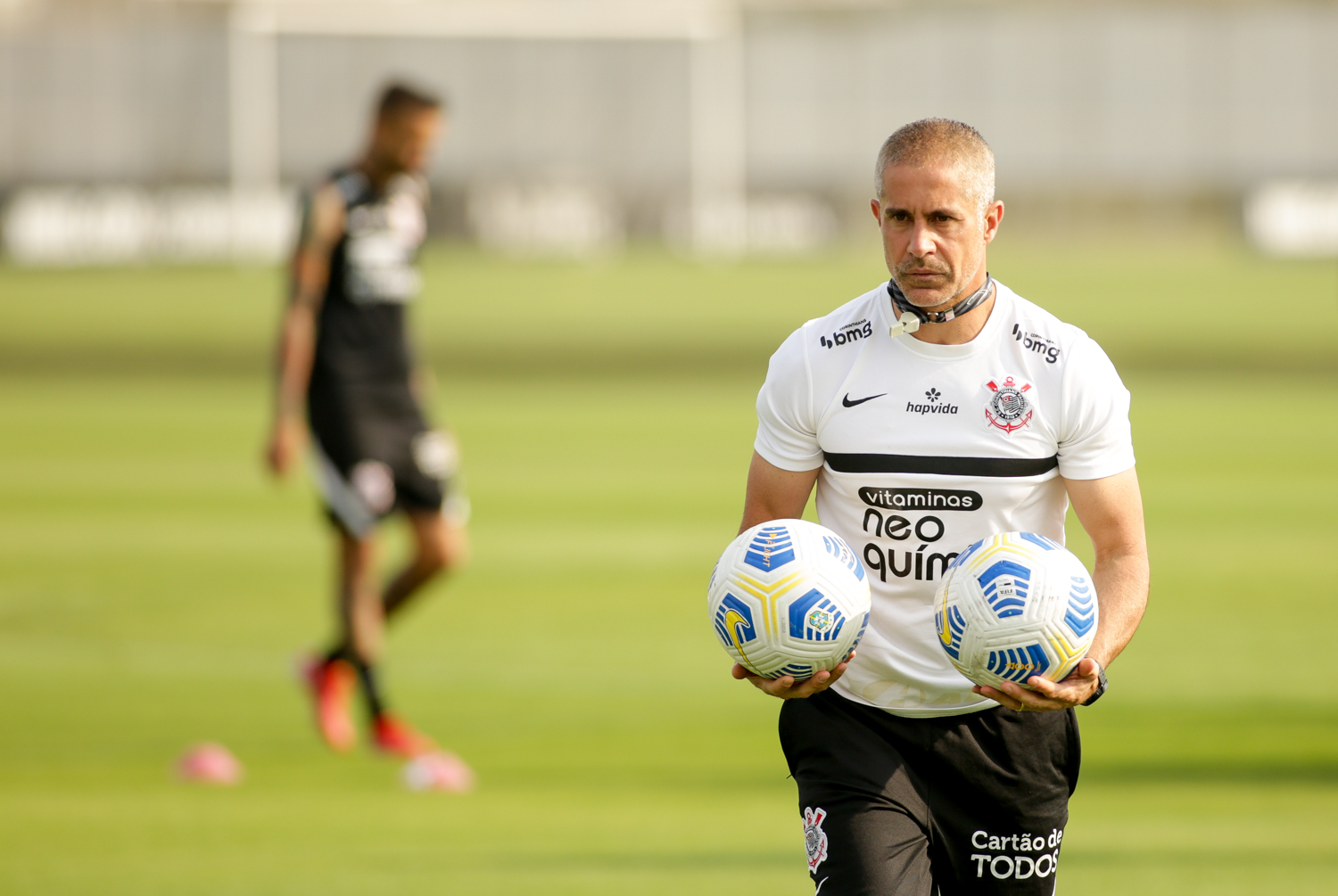 Sylvinho em treino do Corinthians