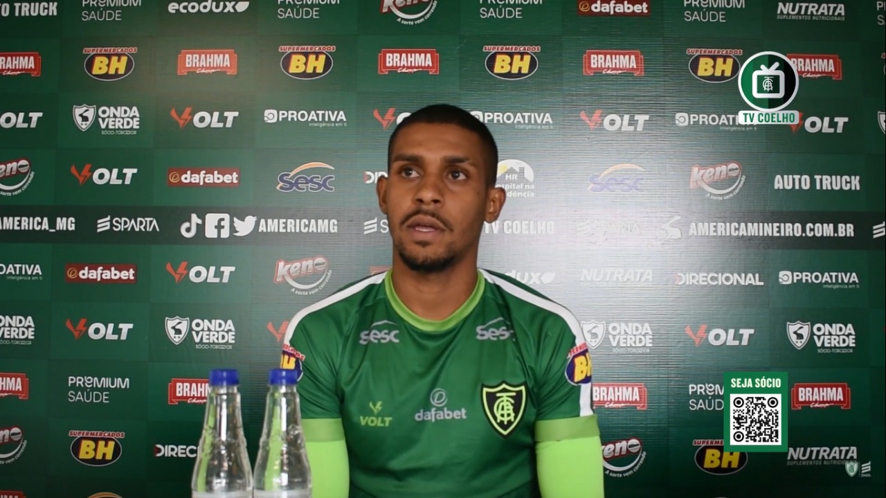 Ramon revela preferência de jogar no meio-campo, mas se disponibiliza a ajudar o América-MG em qualquer posição