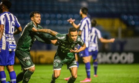 Guarani vence Avaí com gols nos acréscimos e retorna ao G4 na Série B