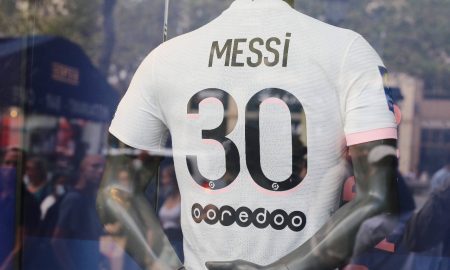 PSG conclui contratação de Messi com parte do acordo em criptomoedas