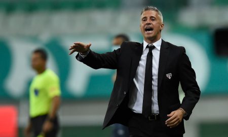 Crespo, treinador do São Paulo, contra o Palmeiras