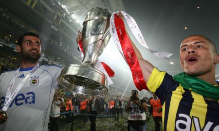 Fenerbahce pede indenização milionária à Federação Turca após exclusão da Champions de 2011