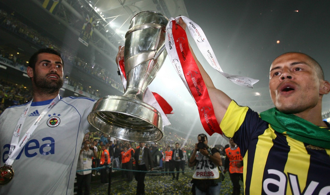 Fenerbahce pede indenização milionária à Federação Turca após exclusão da Champions de 2011