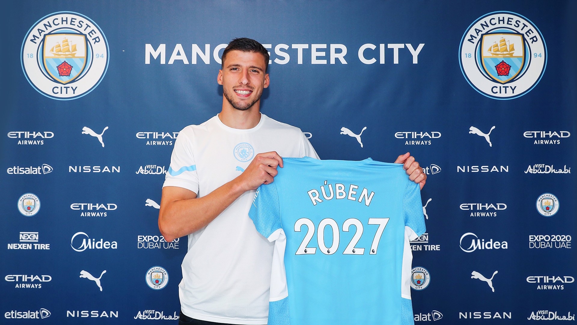 Manchester City estende vínculo com Rúben Dias até 2027
