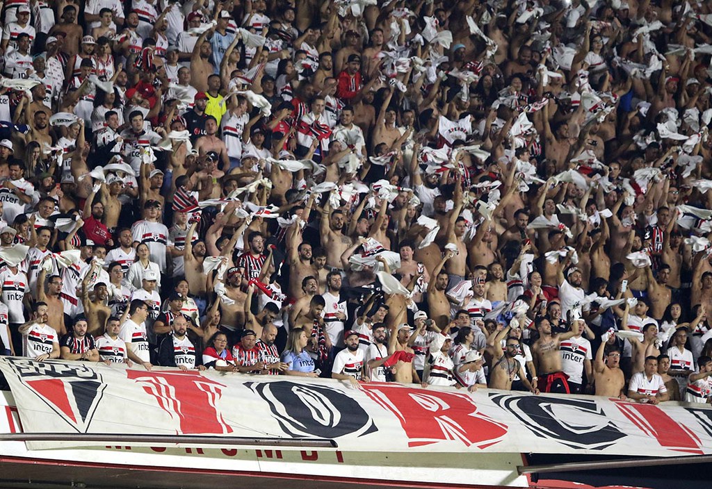 São Paulo voltará a contar com público nos estádios