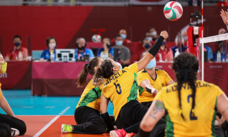 o Brasil vai disputar o bronze paralímpico do vôlei sentado em Tóqui