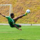 Com pouco gols no Brasileirão, América-MG treina finalizações